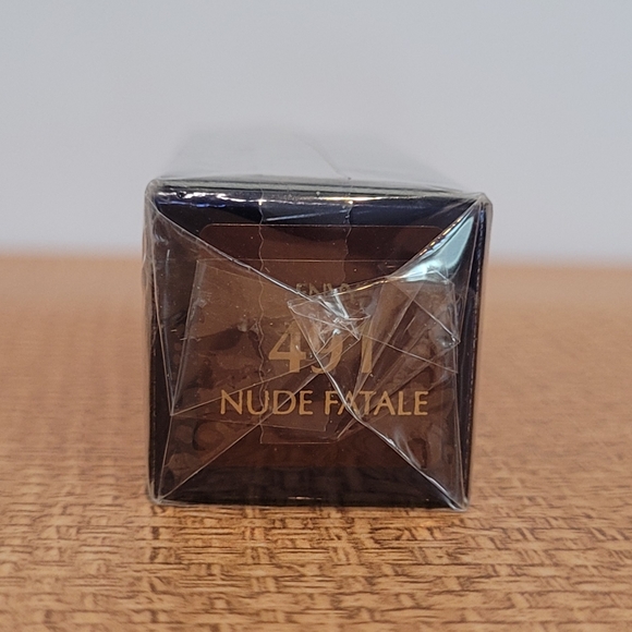 Estee Lauder Lipstick - Picture 2 of 2